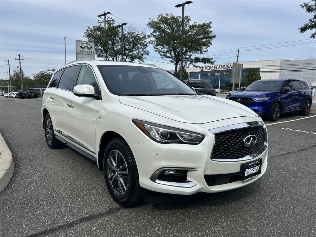 Used 2018 INFINITI QX60  SUV