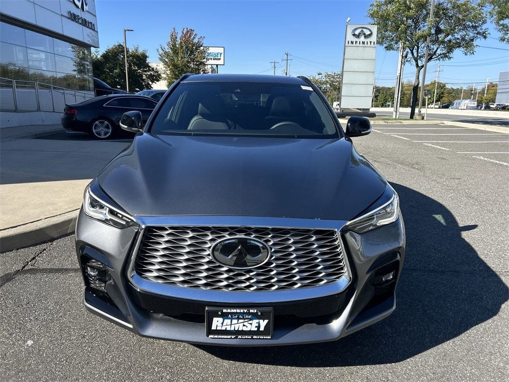 New 2025 INFINITI QX55 LUXE SUV