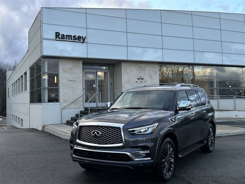 2024 INFINITI QX80 Sensory 4WD's photo