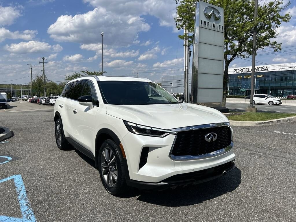 Certified 2023 INFINITI QX60 LUXE SUV