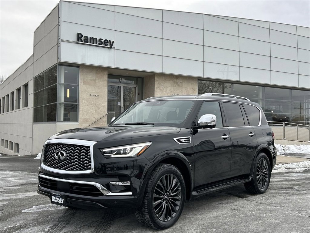 2024 INFINITI QX80 Sensory 4WD's photo