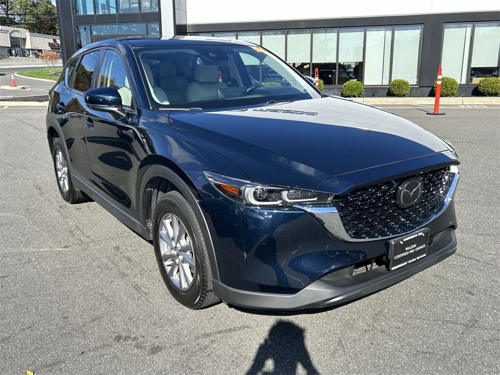 2022 Mazda CX-5 2.5 S Preferred photo 2