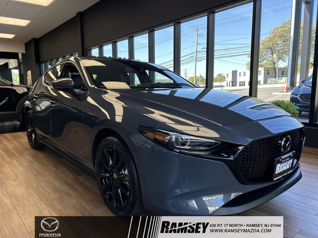 2026 Mazda CX-3 Premium MT 5-Door SKYACTIV's photo
