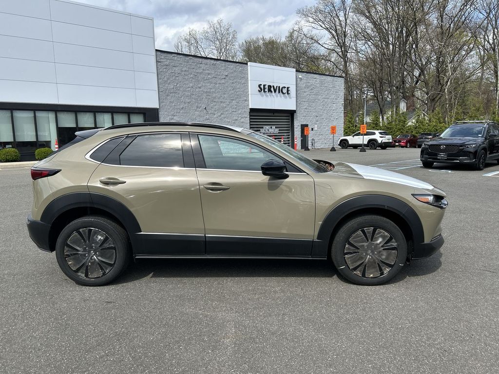 2025 Mazda CX-30 Carbon Turbo - Photo 9