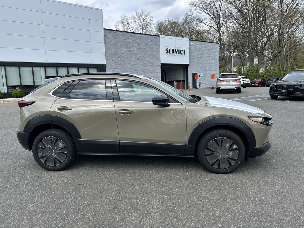 2025 Mazda CX-30 Carbon Turbo - Photo 9