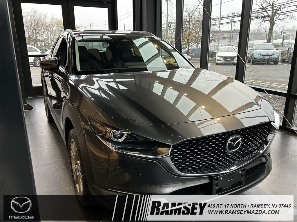 2025 Mazda CX-30 Premium's photo