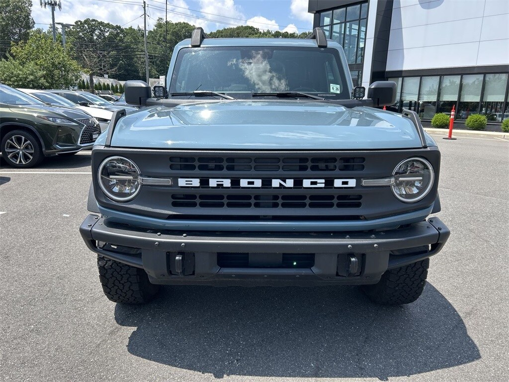 2021 Ford Bronco Black Diamond photo 3