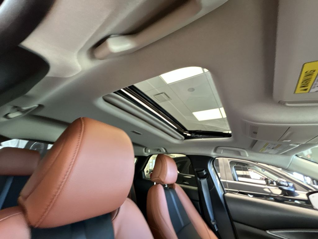 2025 Mazda CX-30 Carbon Turbo - Photo 14