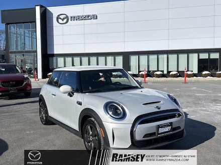 Used 2022 MINI Cooper SE Electric Hardtop Cooper SE Hardtop 2 Door Hatchback in Ramsey, NJ