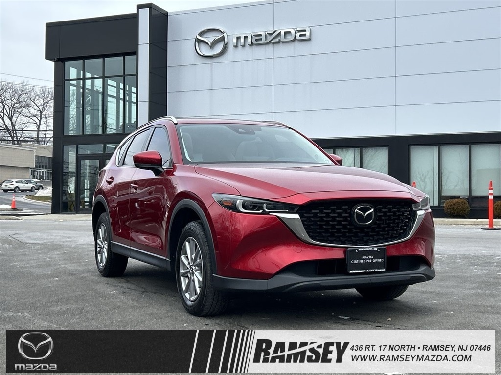 2023 Mazda CX-5 S Preferred package