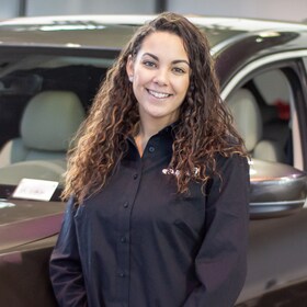 Staff member Kristen Alexander from ID_0dbdfb