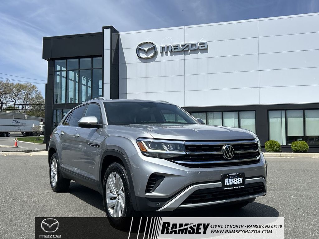 2020 Volkswagen Atlas Cross Sport SE w/Tech