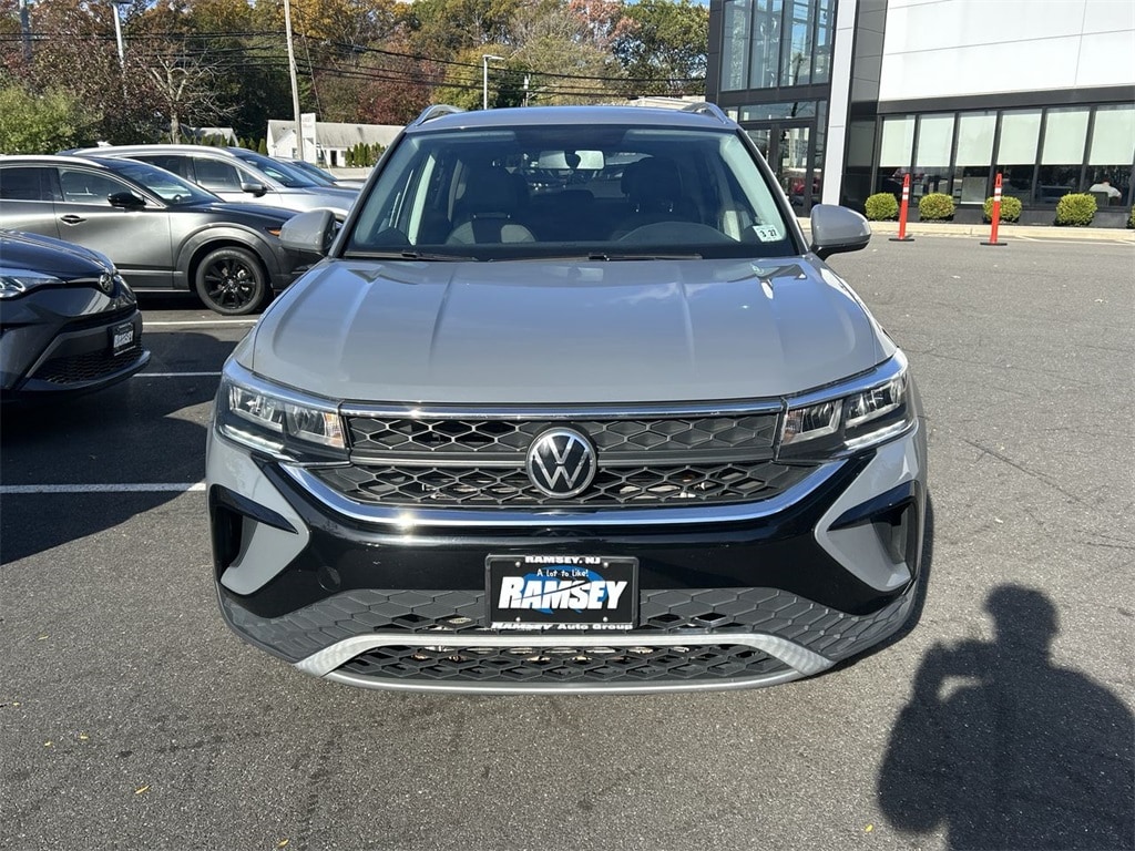 Used 2022 Volkswagen Taos 1.5T SE 4MOTION SUV