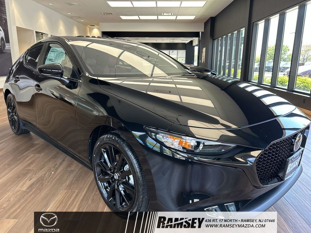 2026 Mazda CX-3 2.5 Carbon Ed. AT 5-Door SKYACTIV AWD's photo