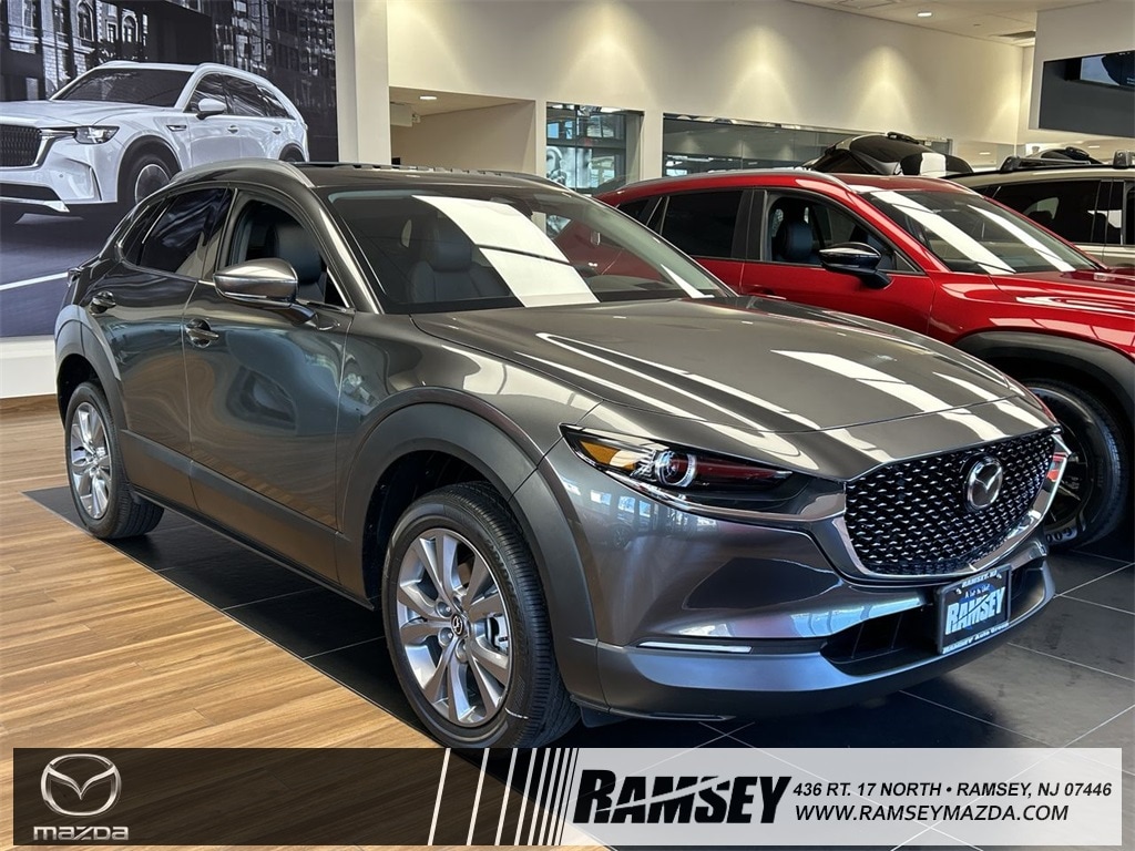 2025 Mazda CX-30 Premium's photo