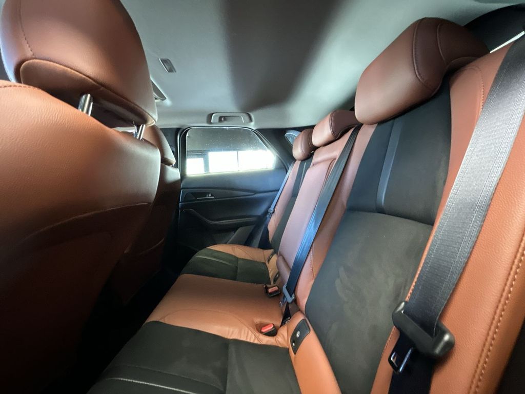 2025 Mazda CX-30 Carbon Turbo - Photo 13