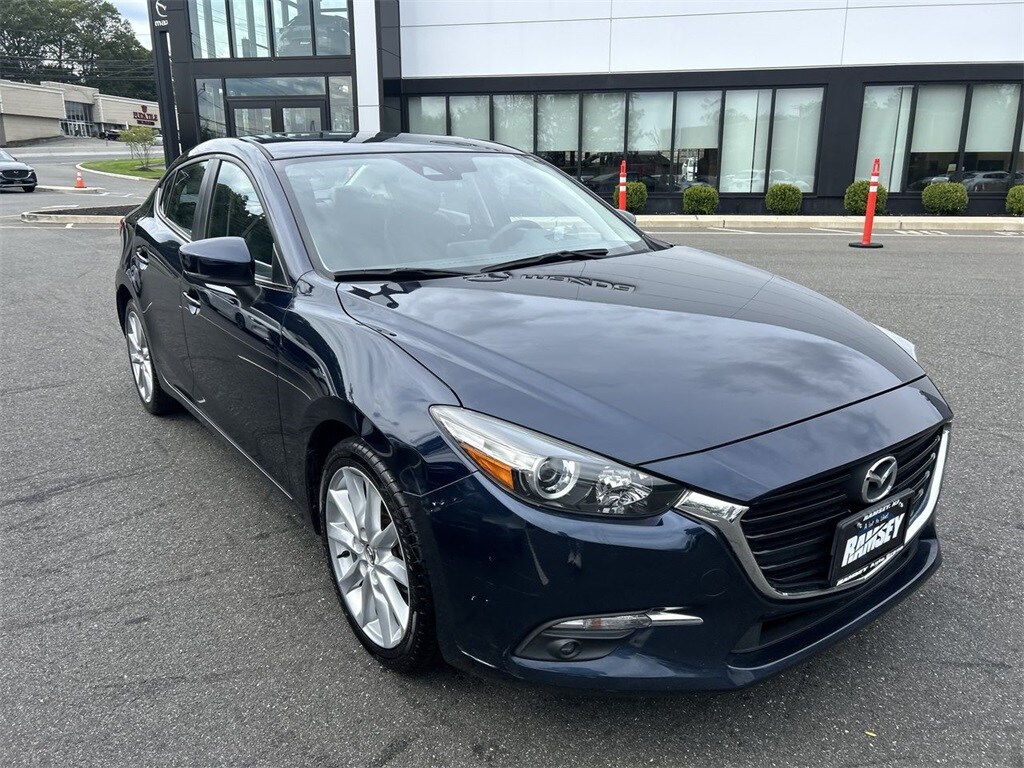 2017 Mazda Mazda3 Sedan Grand Touring photo 2