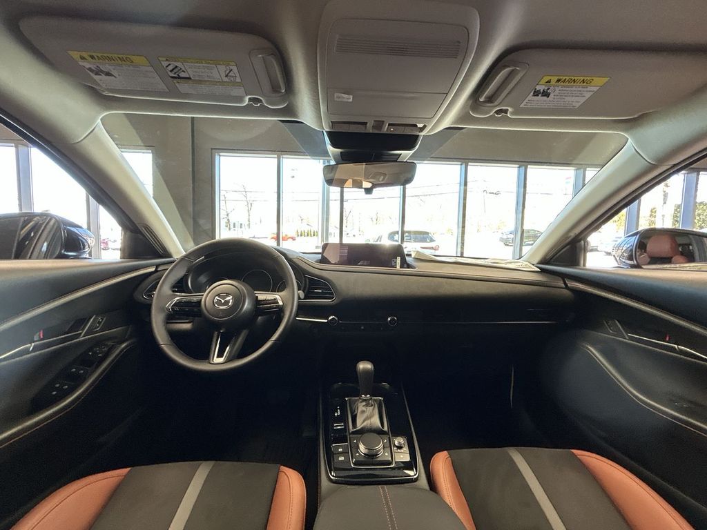 2025 Mazda CX-30 Carbon Turbo - Photo 12