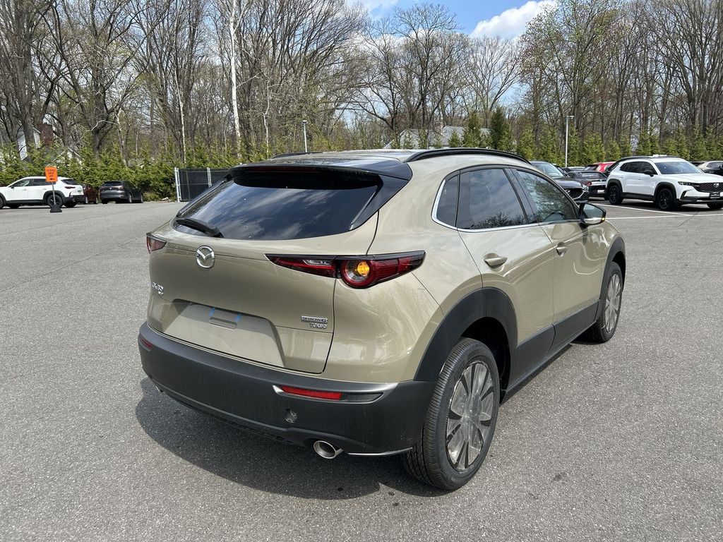 2025 Mazda CX-30 Carbon Turbo - Photo 8