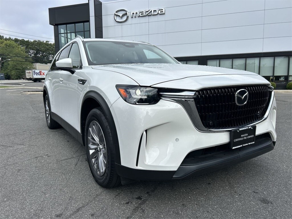 2025 Mazda CX-90 Plug-in Hybrid Preferred photo 2