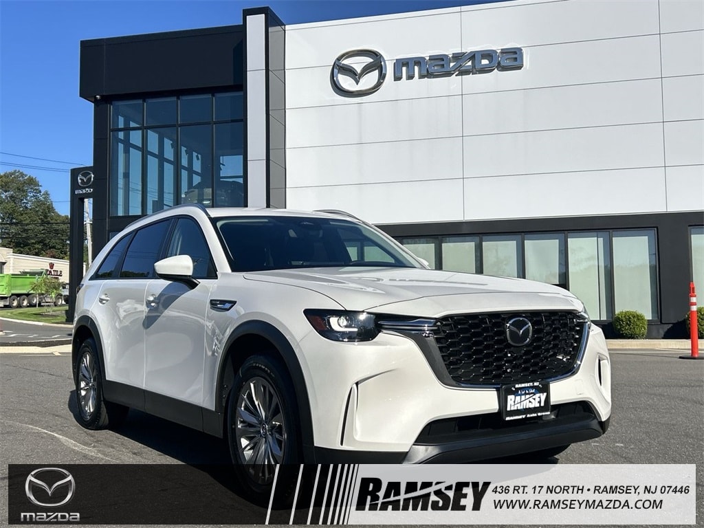 2026 Mazda CX-90 Select Package's photo