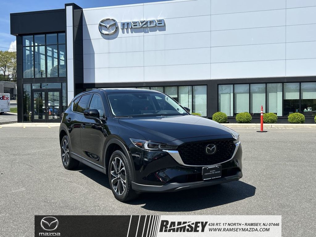 2023 Mazda CX-5 S Premium package Auto AWD's photo