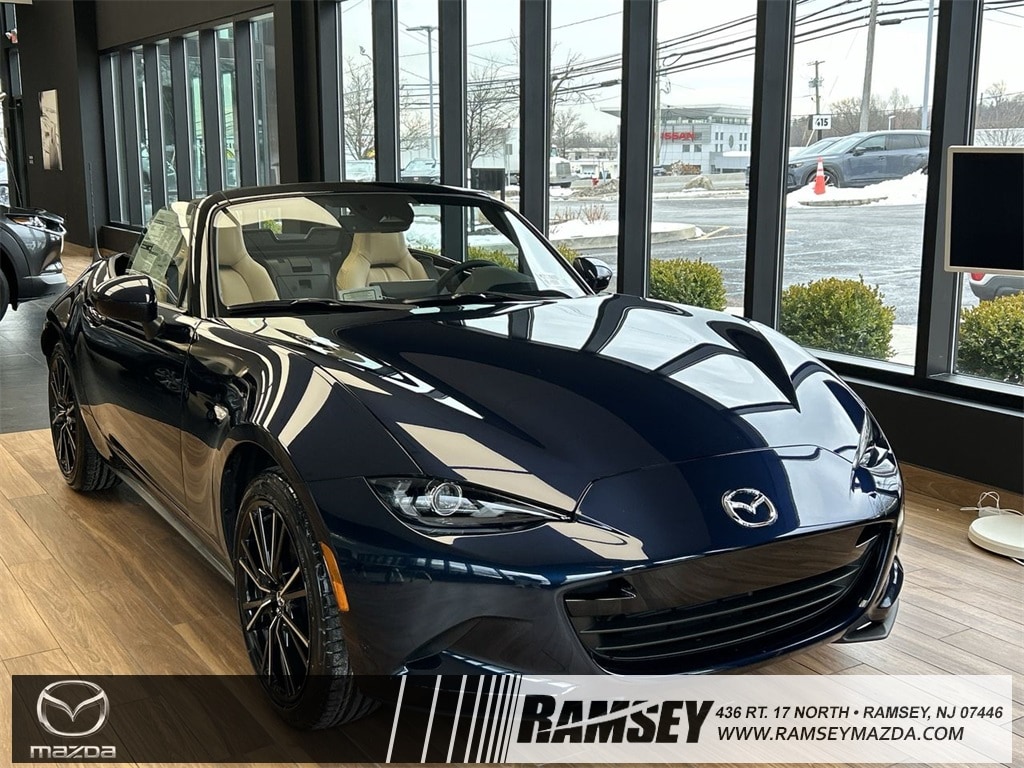 2025 Mazda MX-5 Miata Grand Touring's photo