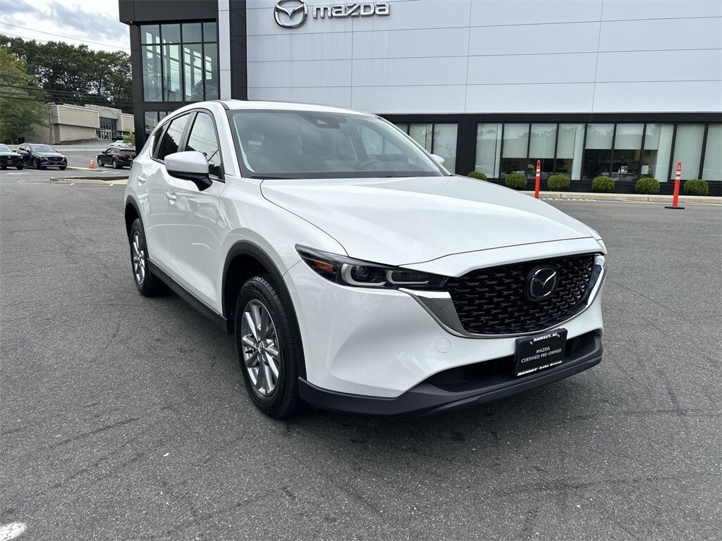 2023 Mazda CX-5 2.5 S Preferred photo 2