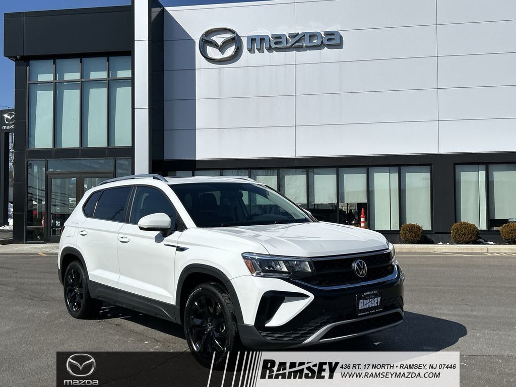 2022 Volkswagen Taos SE