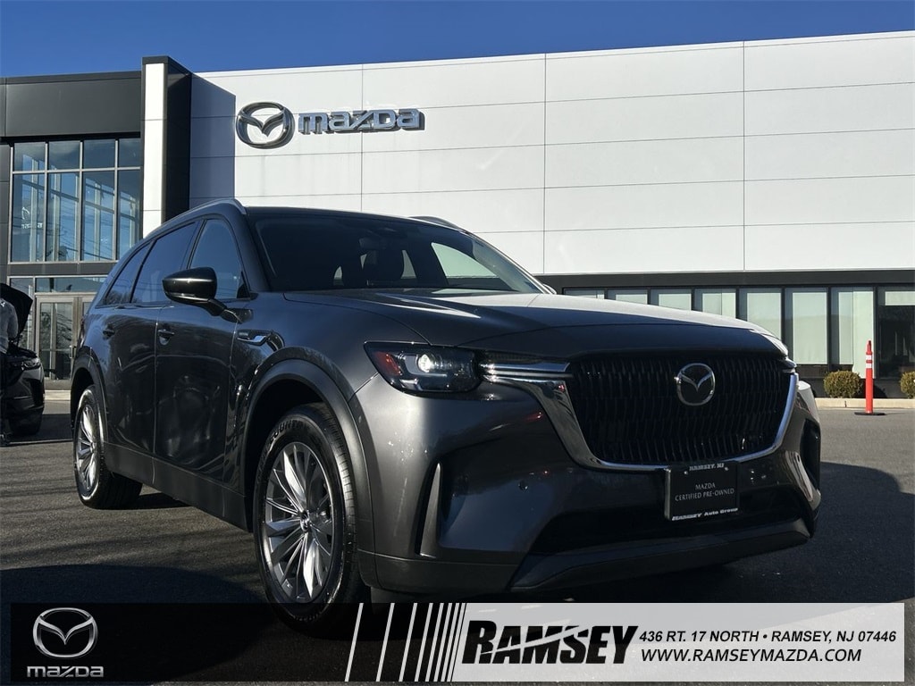 2025 Mazda CX-90 Preferred Package's photo