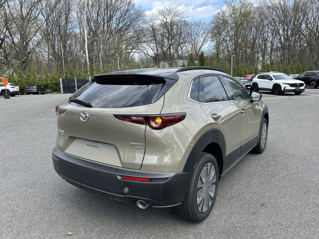 2025 Mazda CX-30 Carbon Turbo - Photo 8