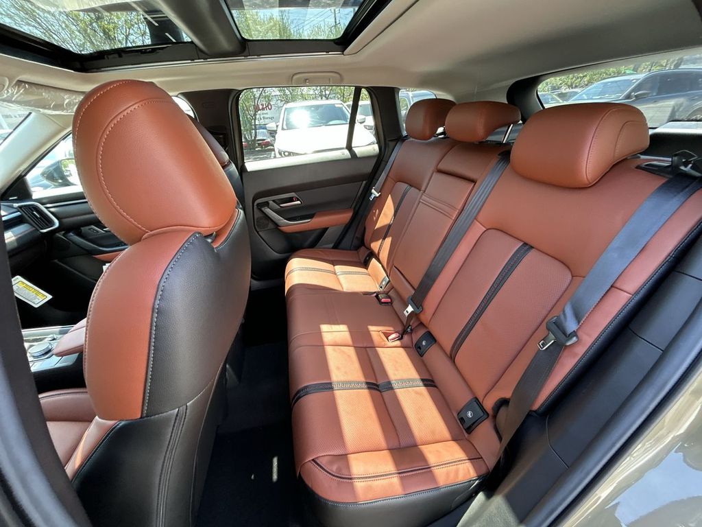 2025 Mazda CX-50 Meridian Edition - Photo 12