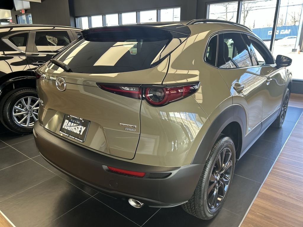 2025 Mazda CX-30 Carbon Turbo - Photo 8
