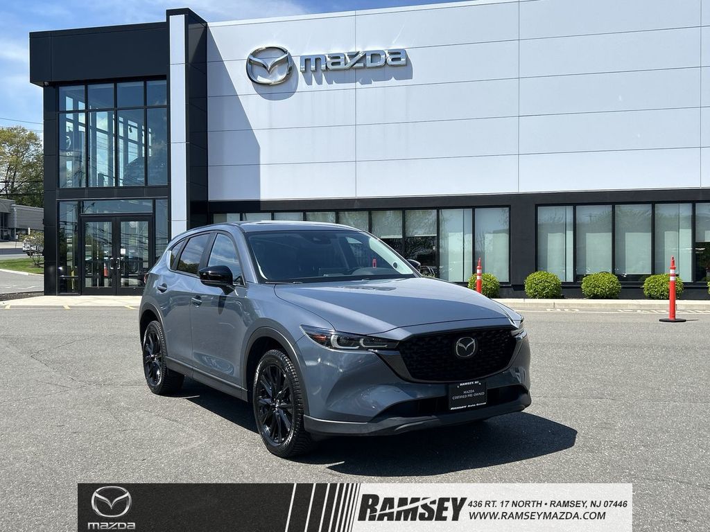 2024 Mazda CX-5 S Carbon Edition Auto AWD's photo