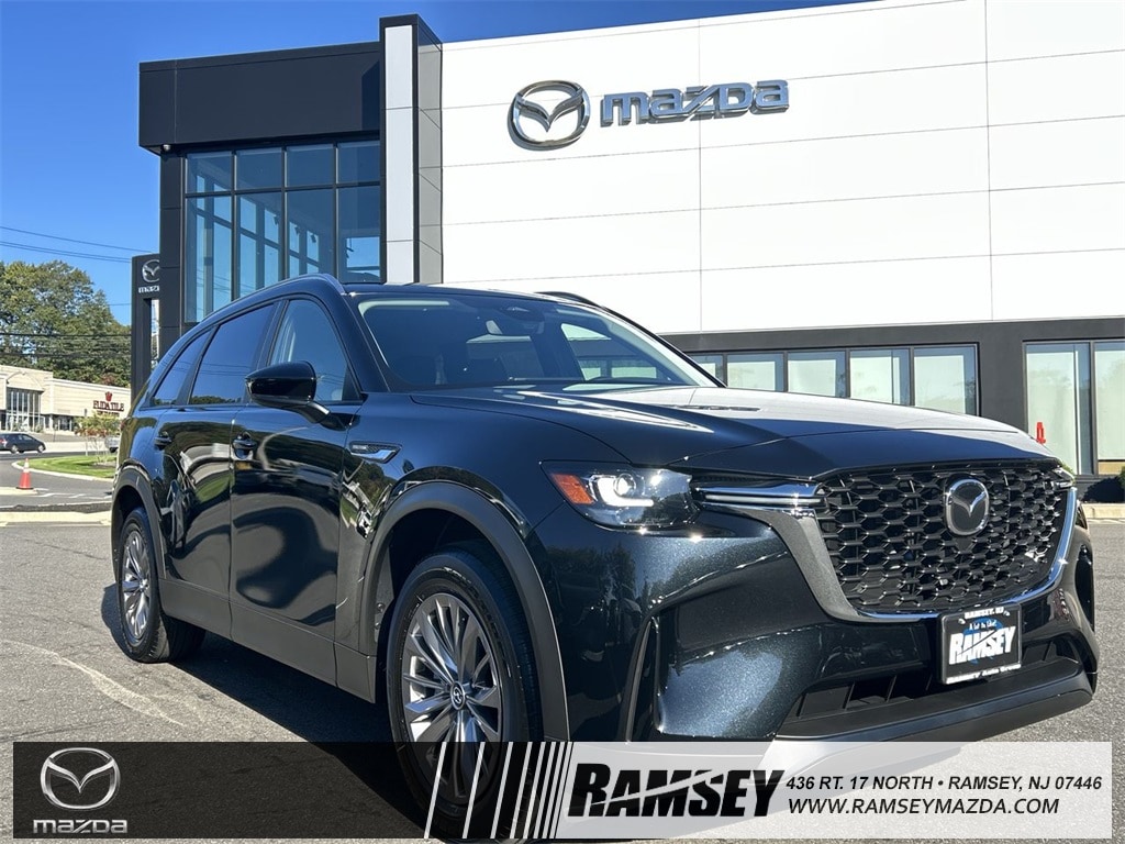 2026 Mazda CX-90 Select Package's photo