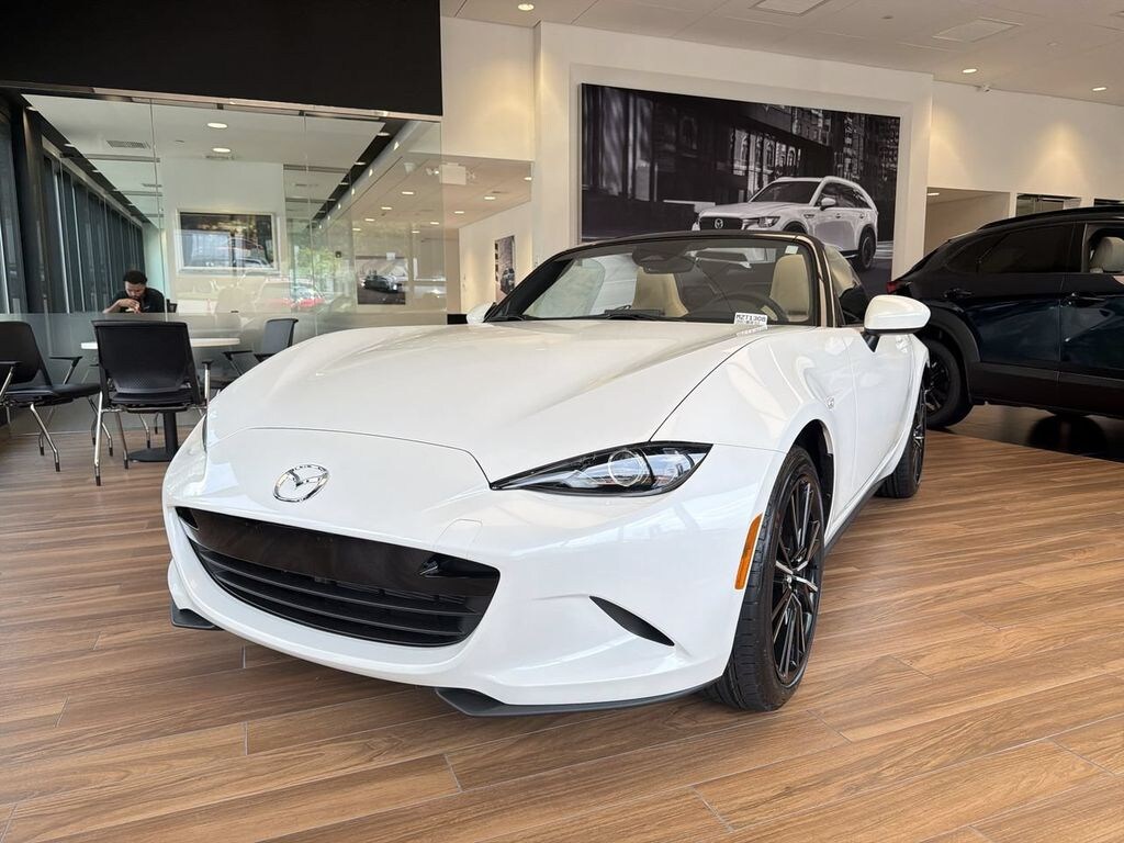 New 2026 Mazda MX-5 MIATA Grand Touring CONVERTIBLE