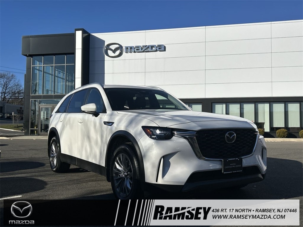 2025 Mazda CX-90 Select Package's photo