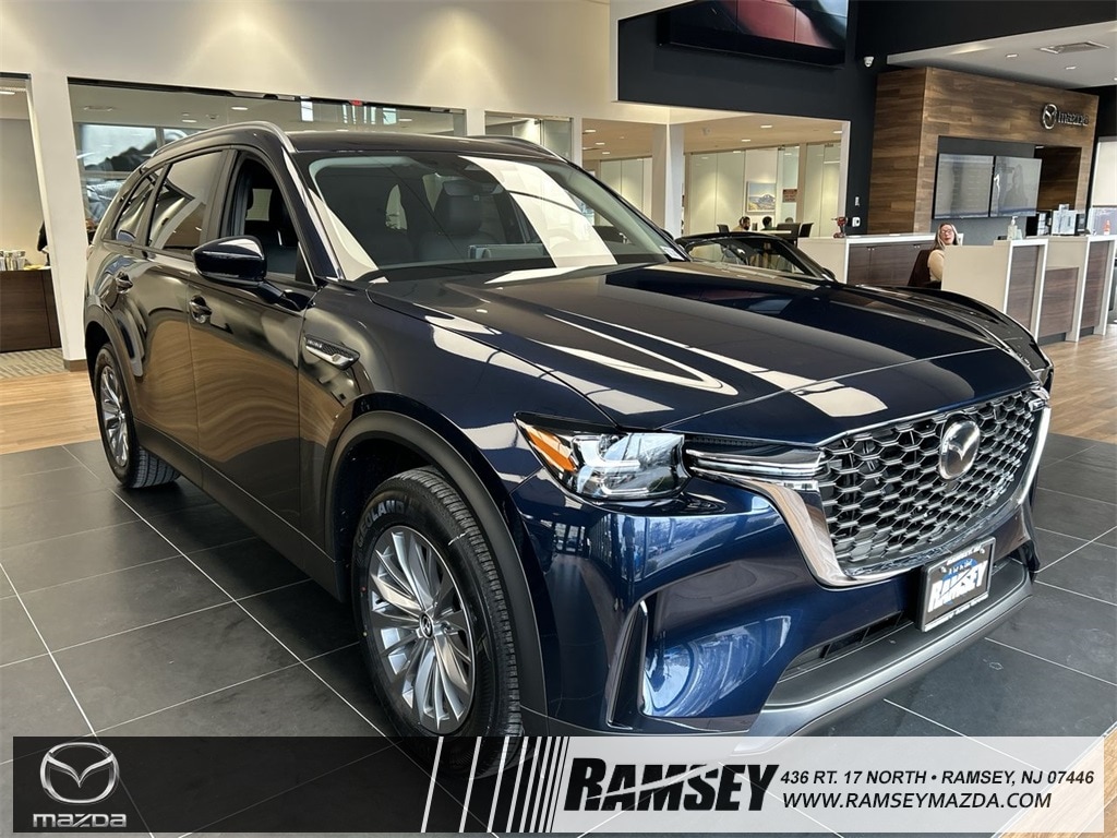 2026 Mazda CX-90 Select Package's photo