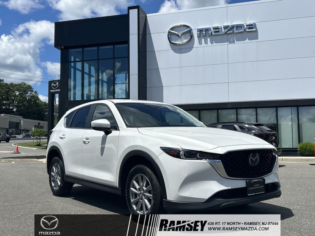 2023 Mazda CX-5 S Select Package Auto AWD's photo