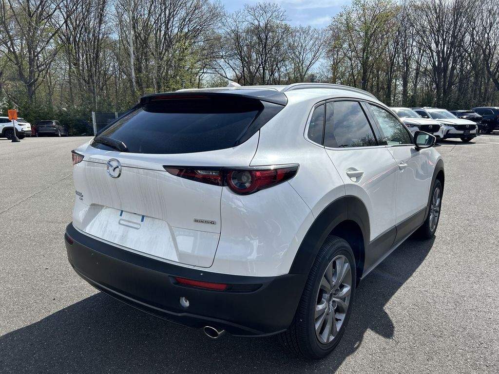 2025 Mazda CX-30 Premium - Photo 8