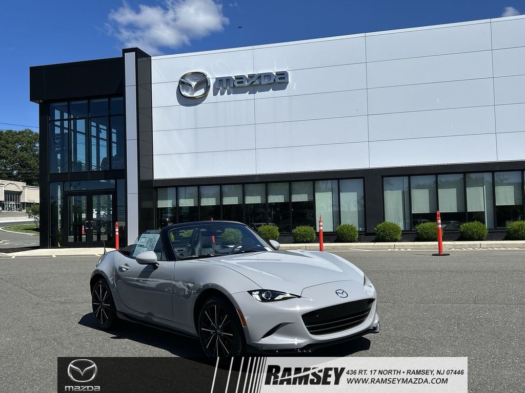 2026 Mazda MX-5 Miata Grand Touring