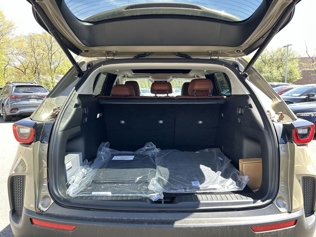2025 Mazda CX-50 Meridian Edition - Photo 16