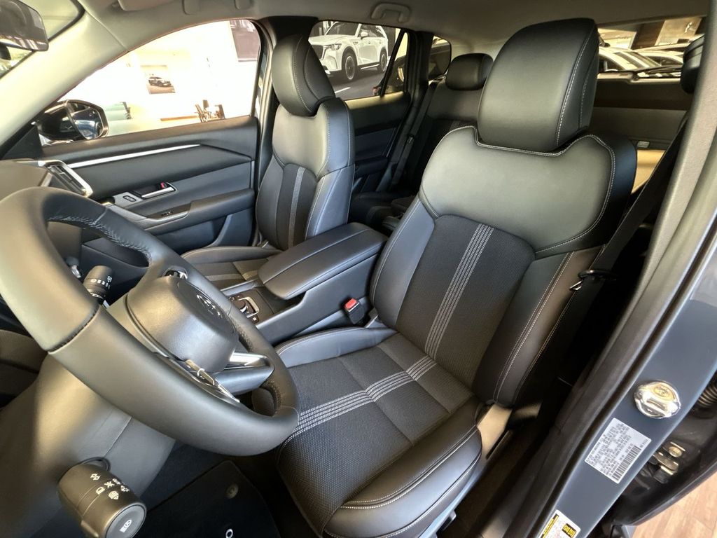 2025 Mazda CX-50 Preferred - Photo 11