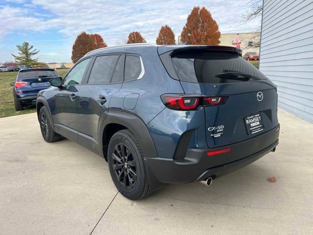 2025 Mazda CX-50 2.5 S Premium photo 4