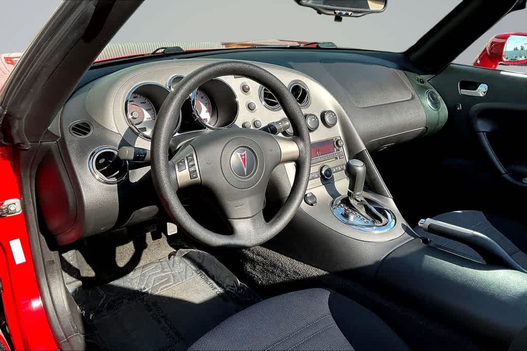 Thumbnail: 2008 Pontiac Solstice - 13