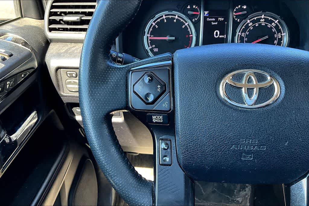 Thumbnail: 2020 Toyota 4Runner - 19