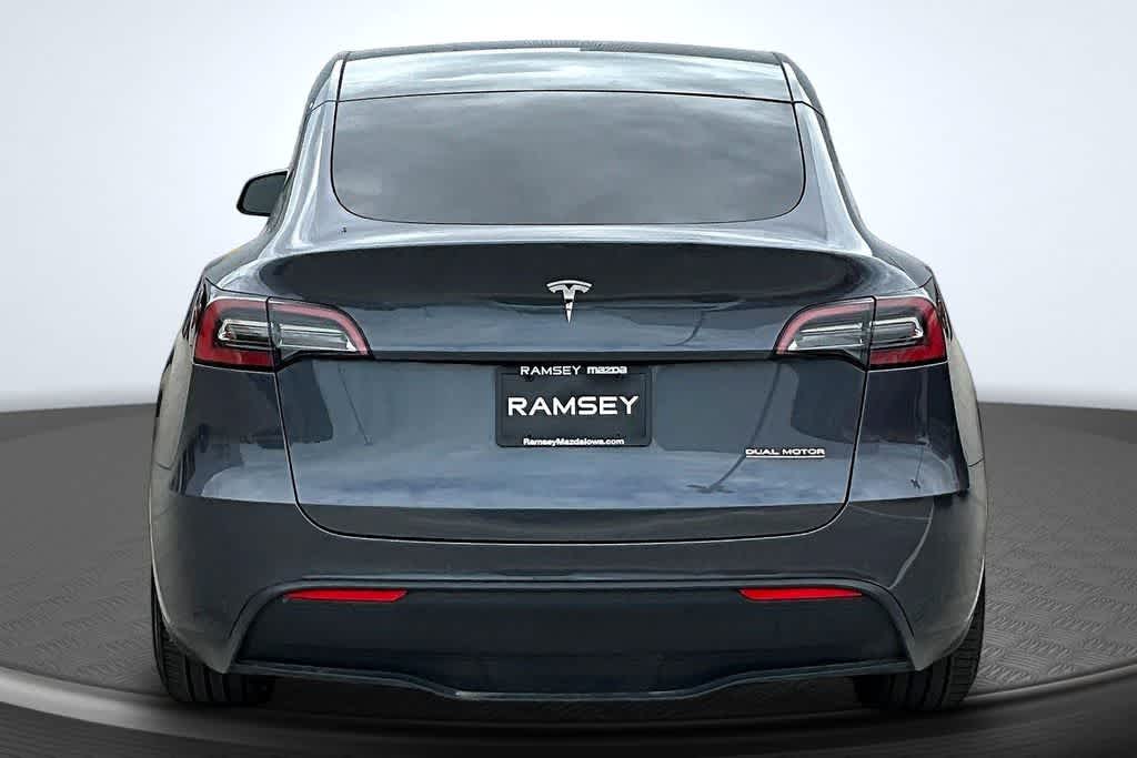 Thumbnail: 2022 Tesla Model Y - 4