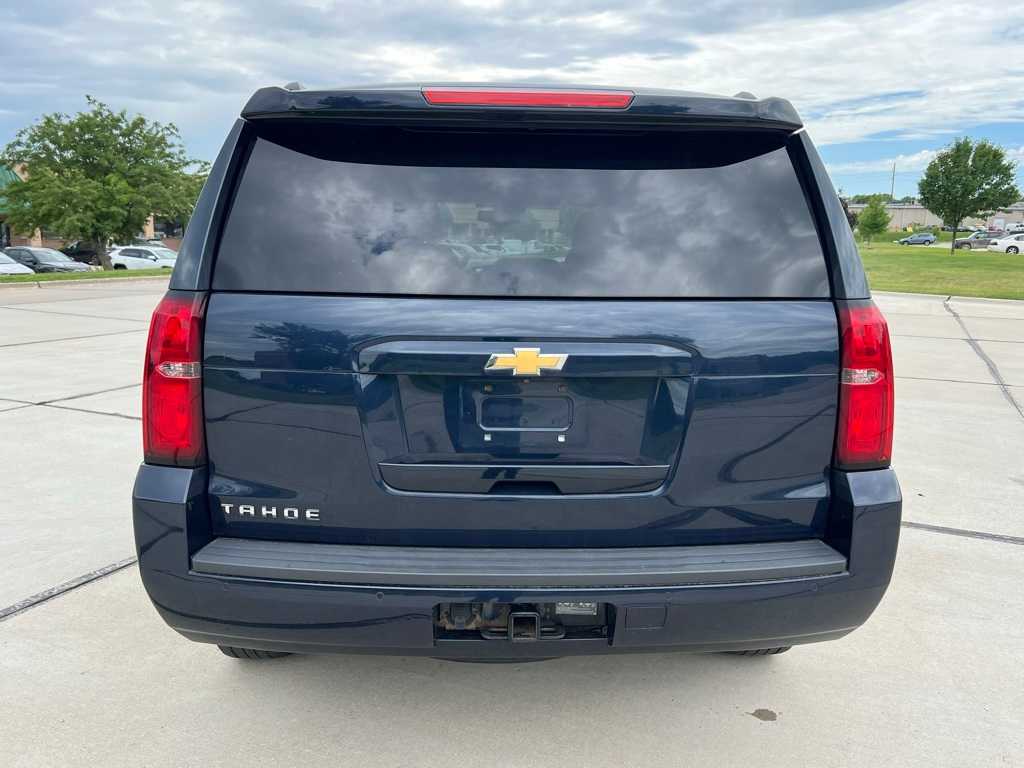 2019 Chevrolet Tahoe LT photo 3