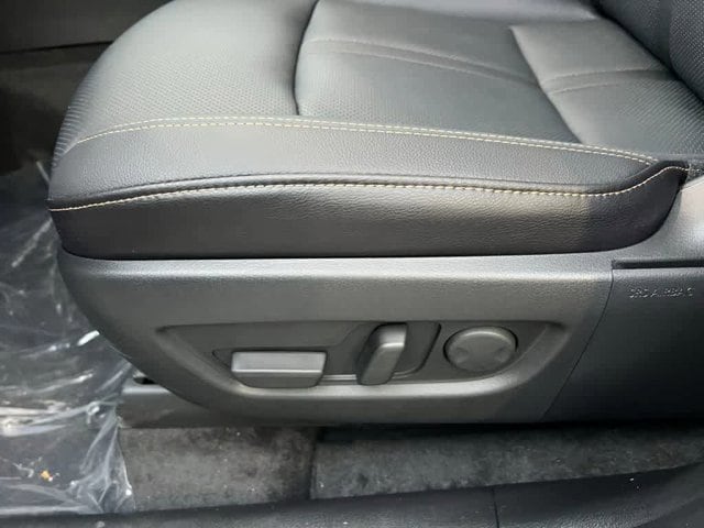 Thumbnail: 2025 Mazda CX-70 - 15