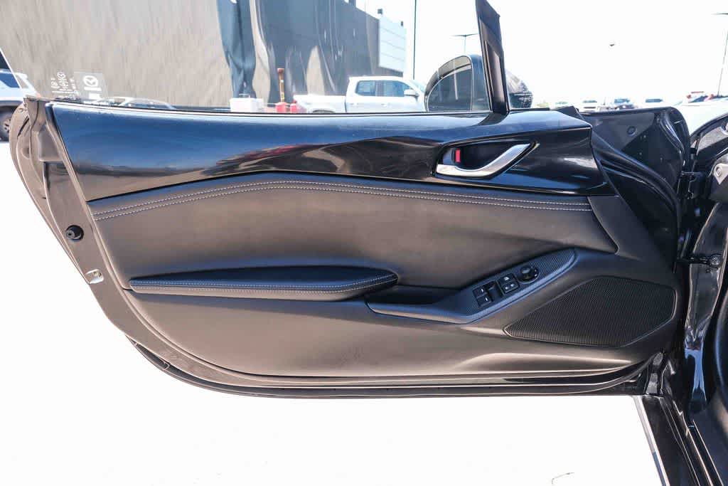 2025 Mazda MX-5 Miata RF Grand Touring - Photo 17